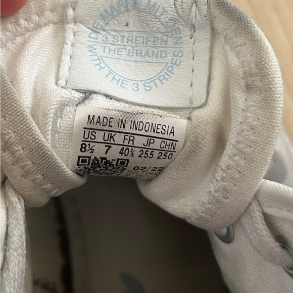 Adidas Women’s White High-Top Sneakers - Picture 5 of 6